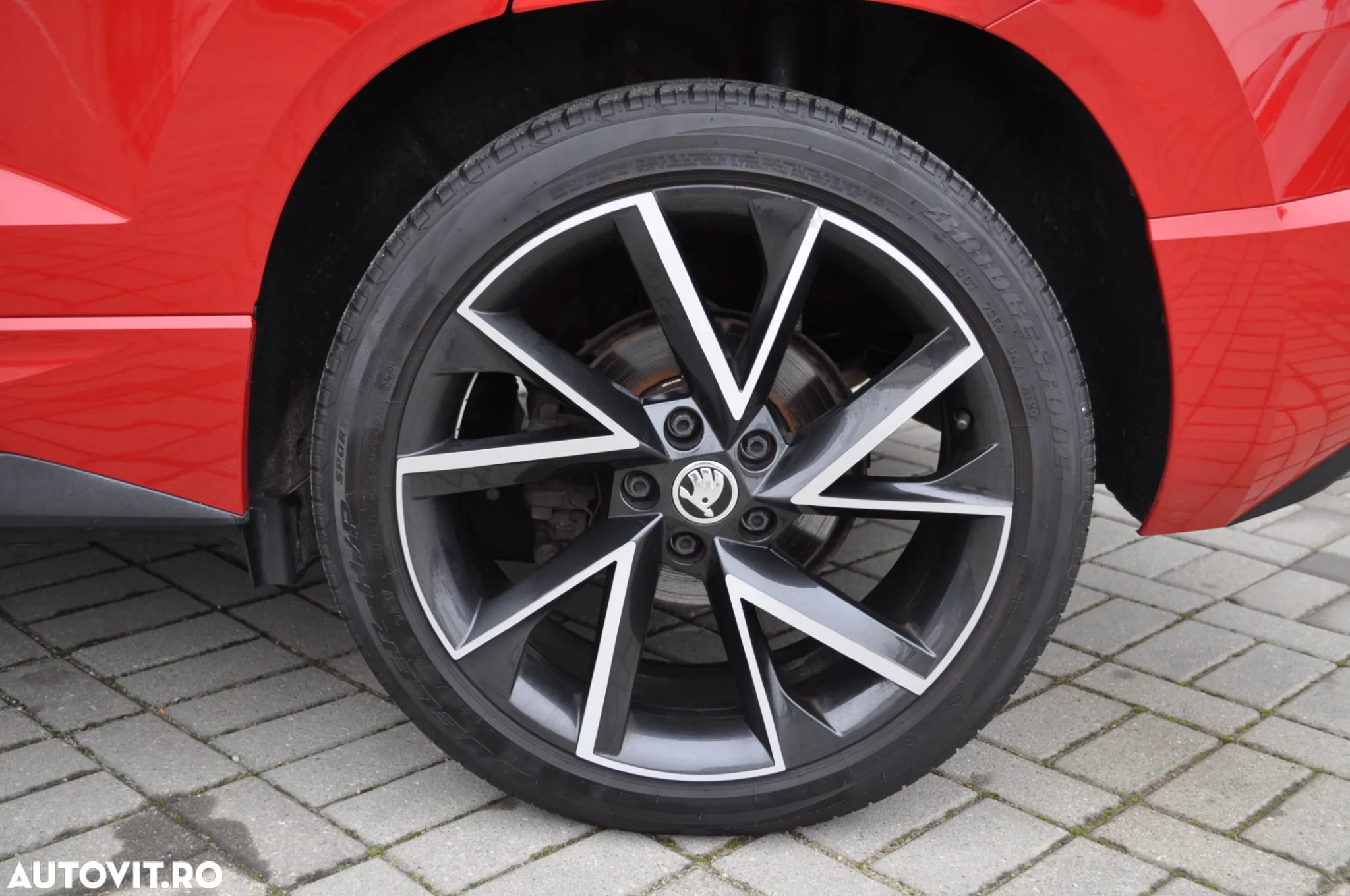 Skoda Karoq 2.0 TDI 4X4 DSG Sportline - 9