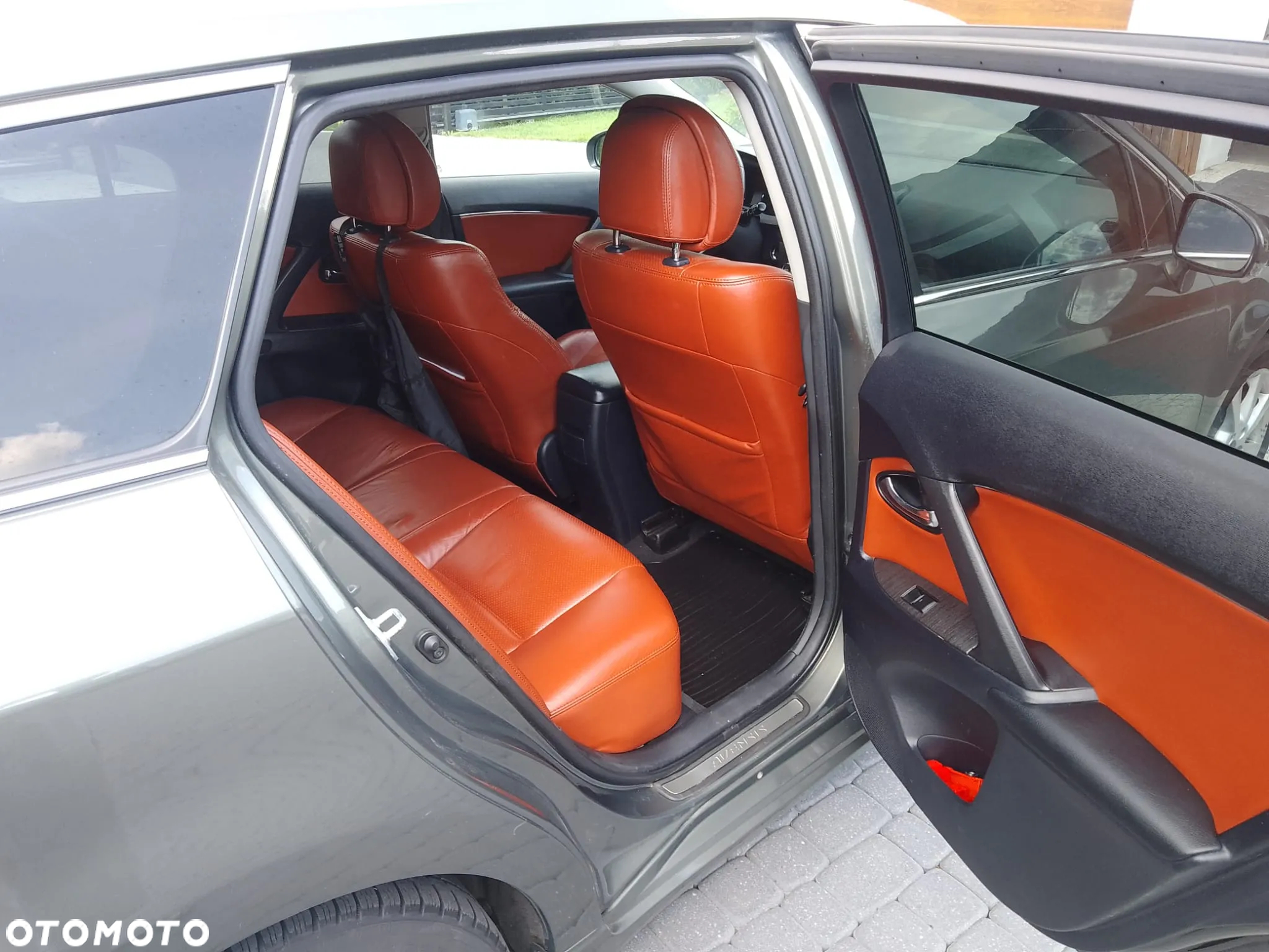 Toyota Avensis 2.0 D-4D Sol plus - 8