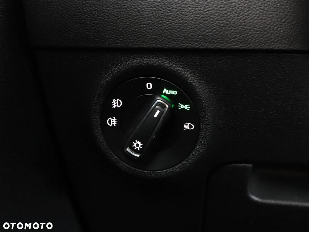 Skoda Karoq 1.6 TDI 4x2 Style DSG - 34