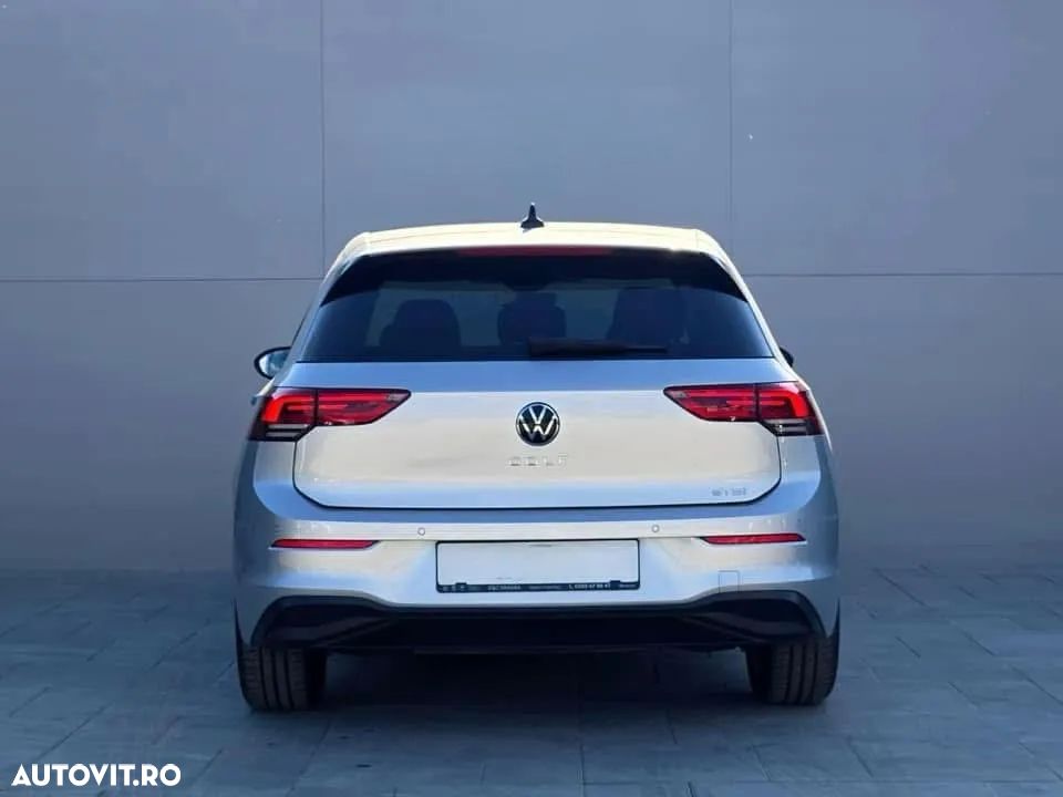 Volkswagen Golf 1.0 eTSI DSG MHEV Life - 5