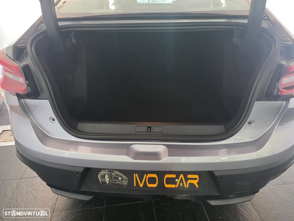 Citroën e-C4 X Shine - 8