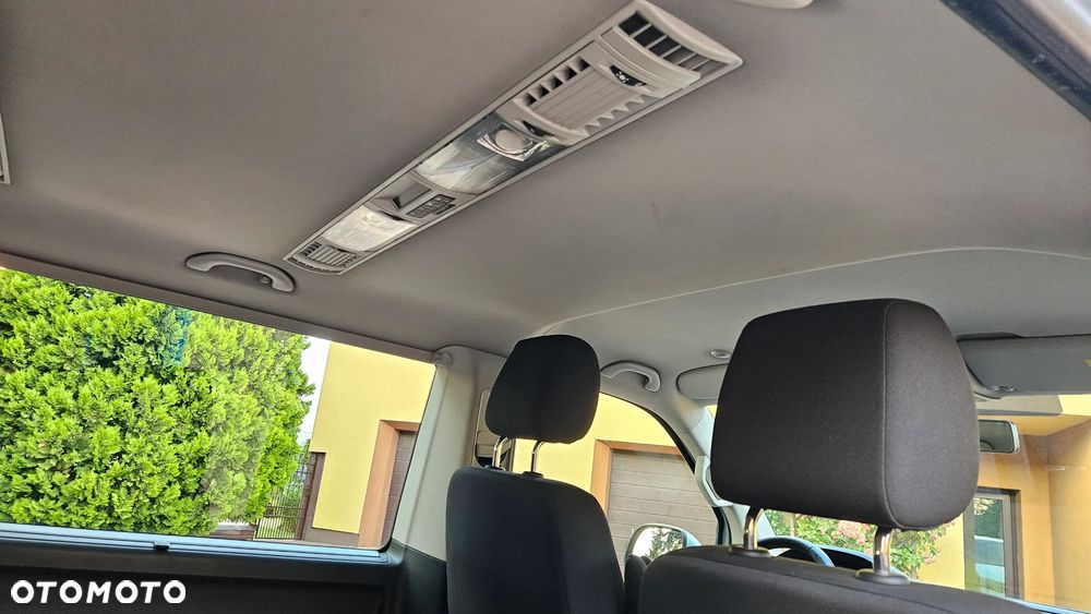 Volkswagen Caravelle 2.0 TDI L1 Comfortline - 11