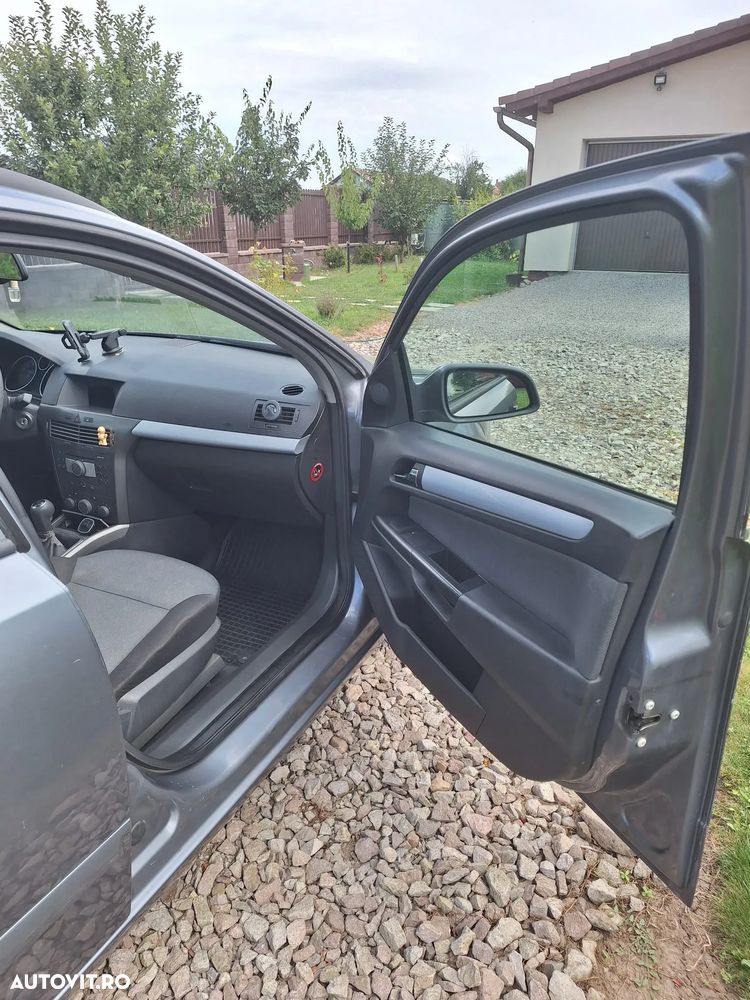 Opel Astra Classic 1.6i - 2