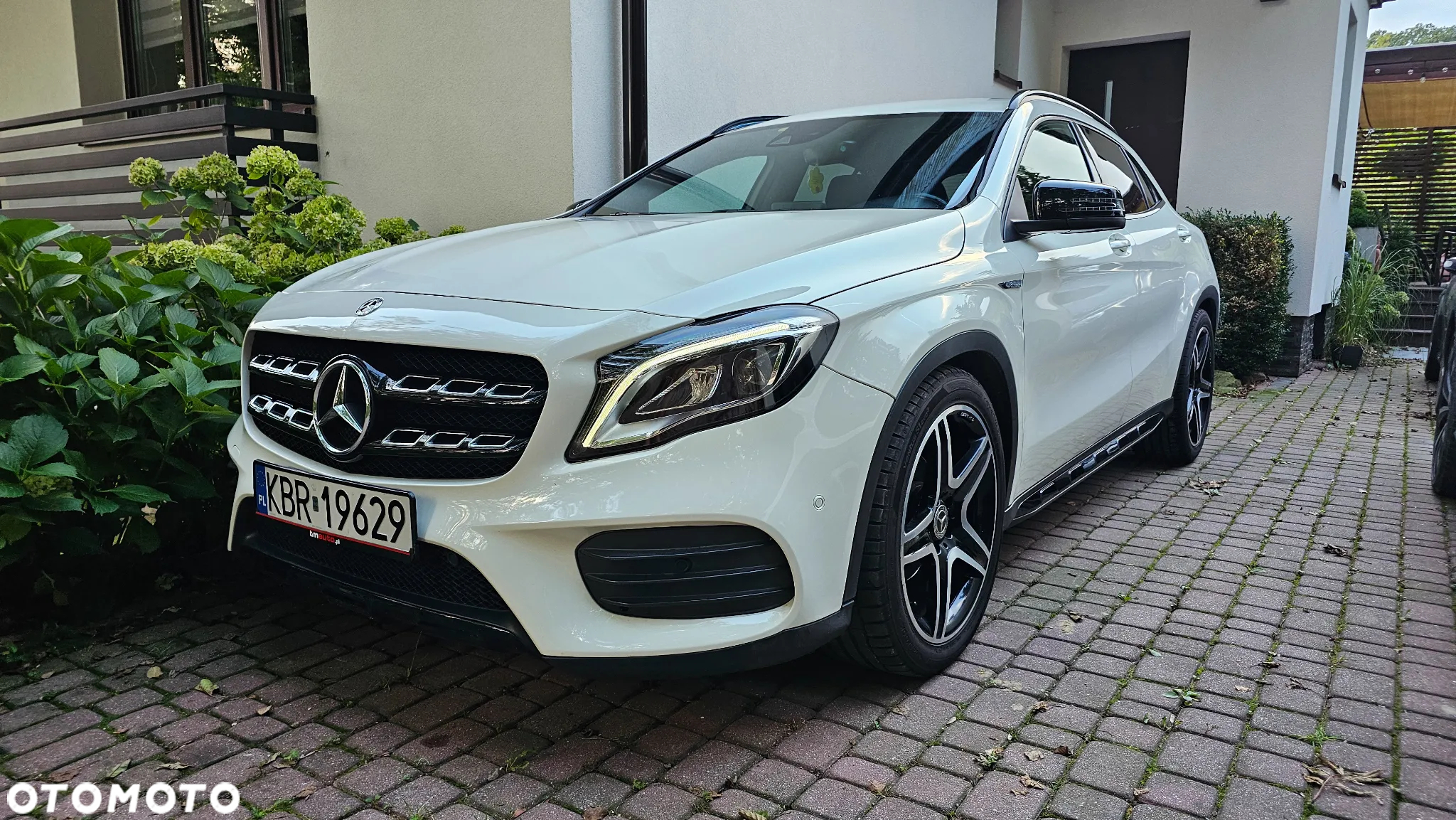 Mercedes-Benz GLA 200 d 7G-DCT AMG Line - 29