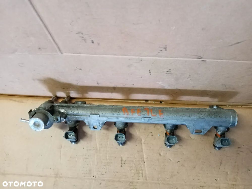 Listwa wtryskowa wtryski VW New Beetle 1.4 16V 036133319AA - 6