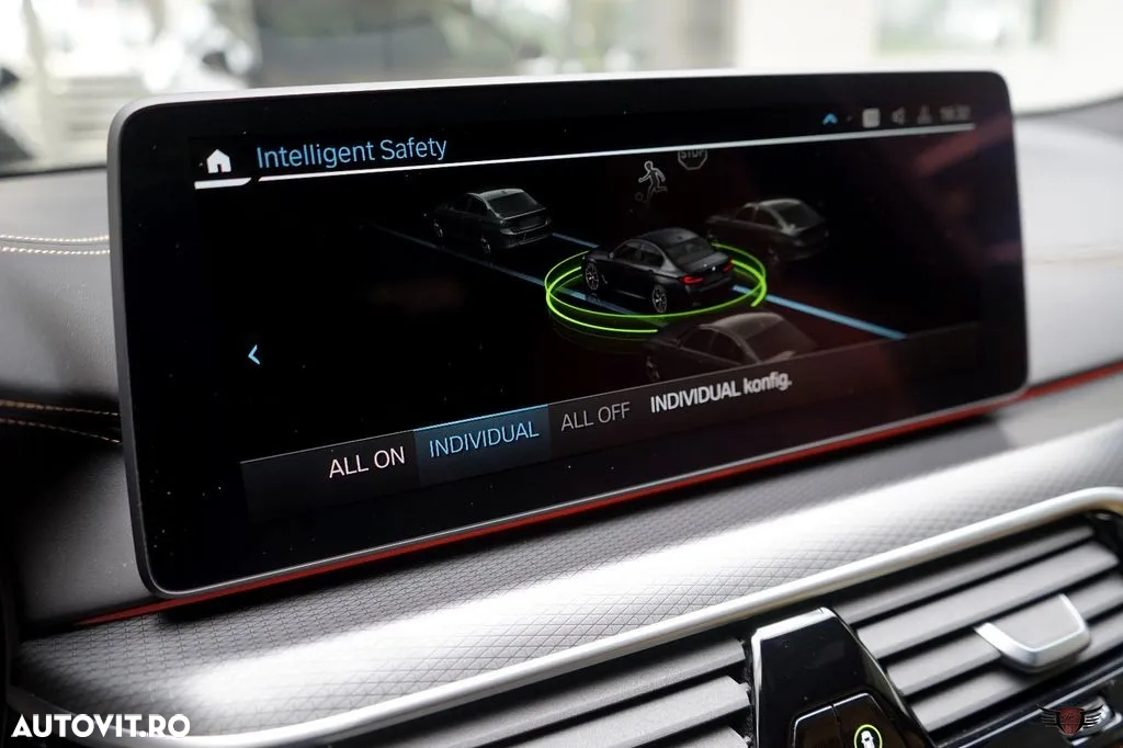 BMW Seria 5 545e xDrive AT PHEV - 33