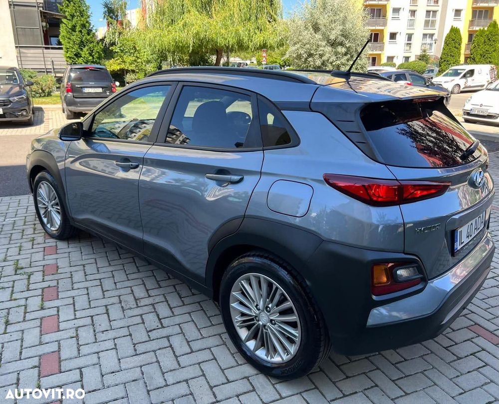 Hyundai KONA - 11