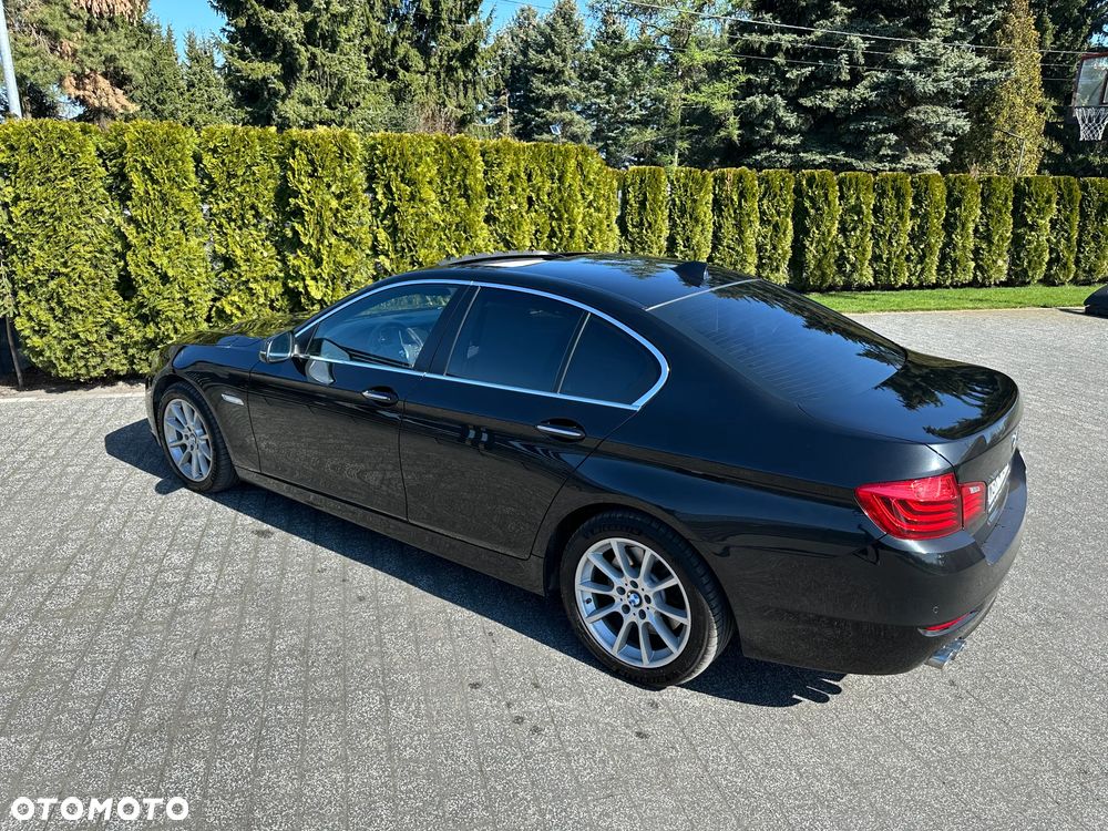BMW Seria 5 530d xDrive Luxury Line - 11