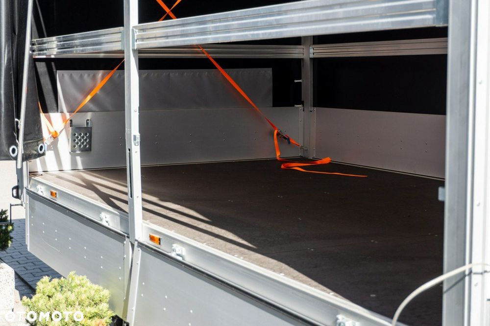 Volkswagen Crafter - 16