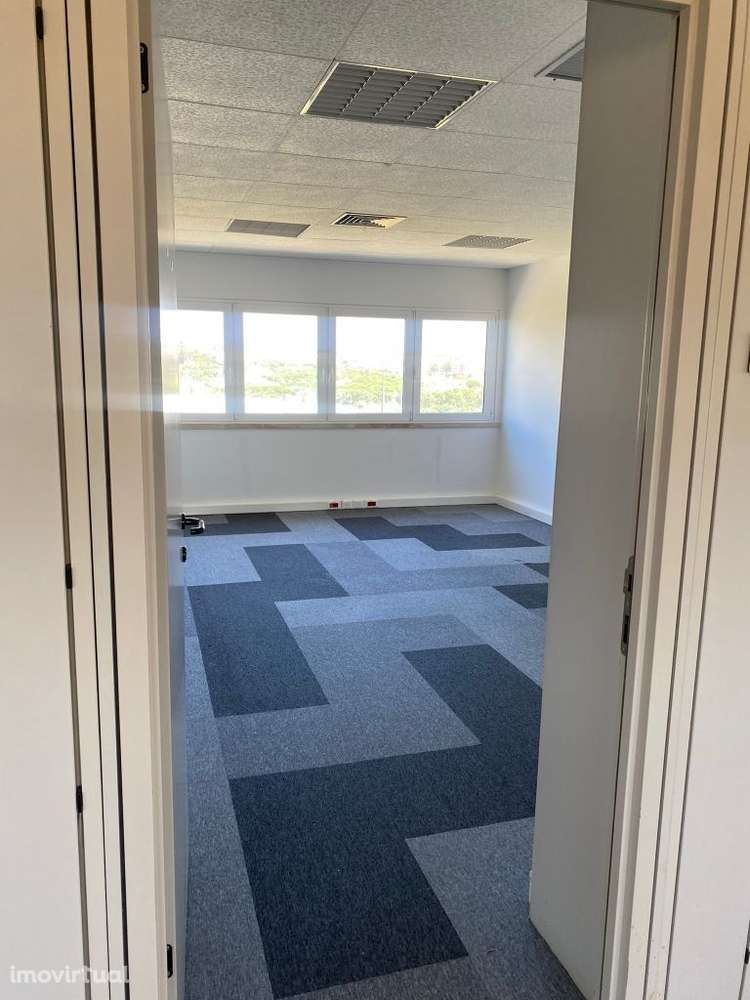 2 Escritórios de 177m2 cada  p arrendamento - Sintra/Rio de Mouro - Grande imagem: 4/13