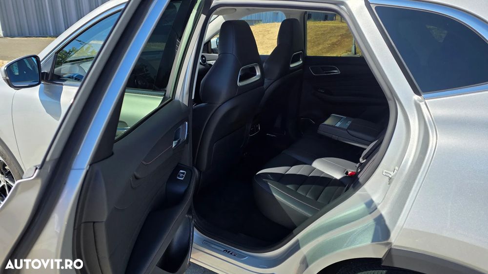 MG HS 1.5 T-GDi 7DCT Exclusive - 13