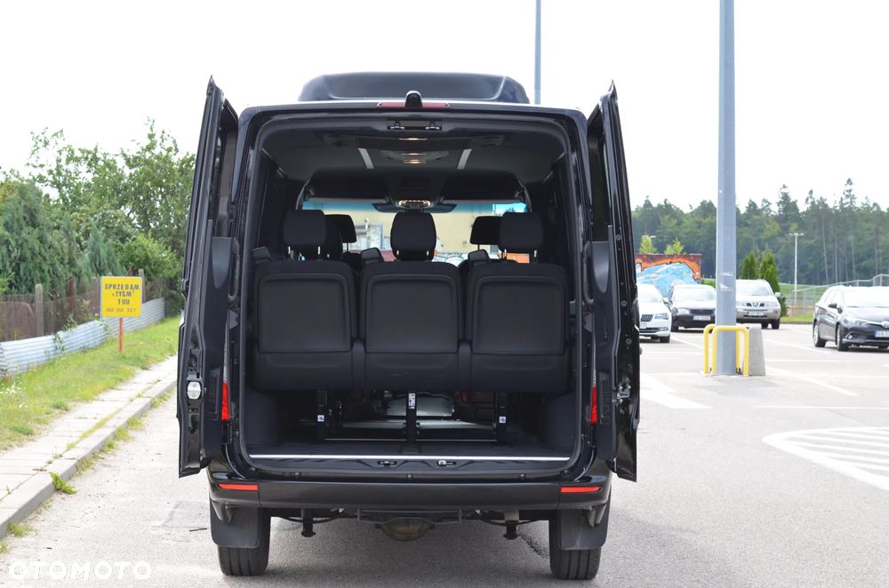 Mercedes-Benz Sprinter 907.235 - 5