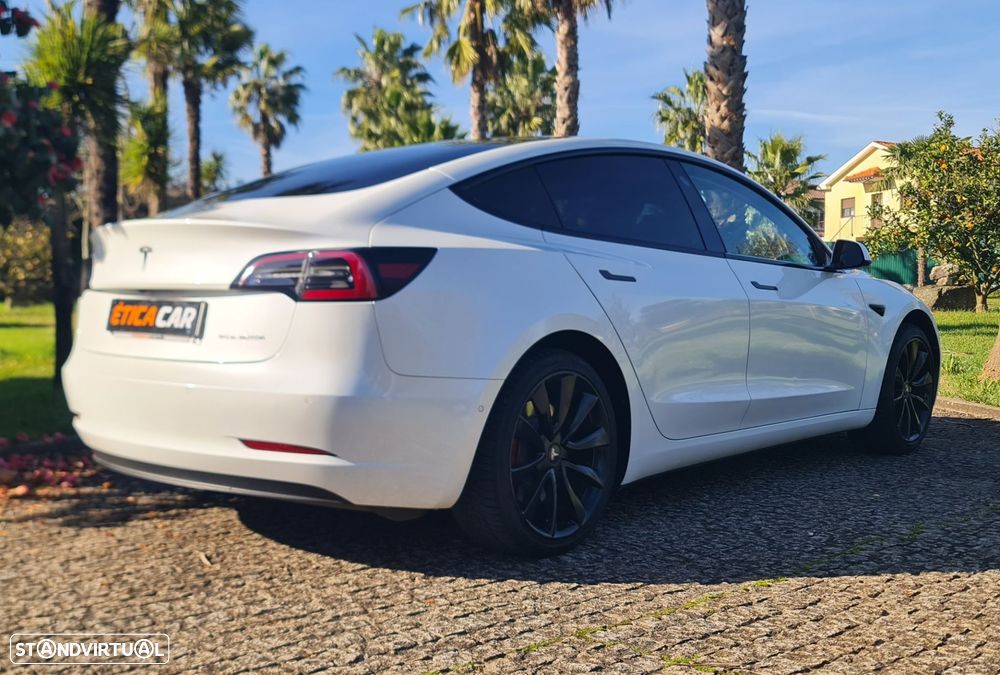 Tesla Model 3 Long-Range Dual Motor AWD - 44