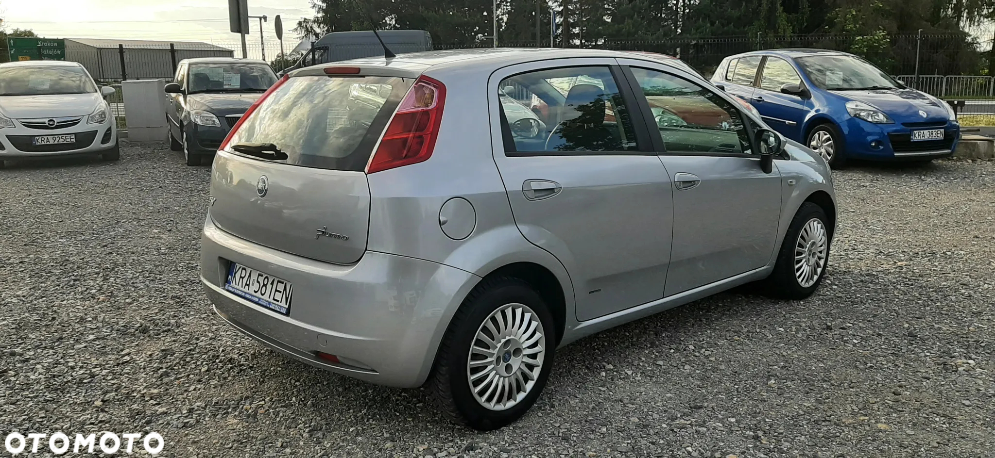 Fiat Grande Punto - 11