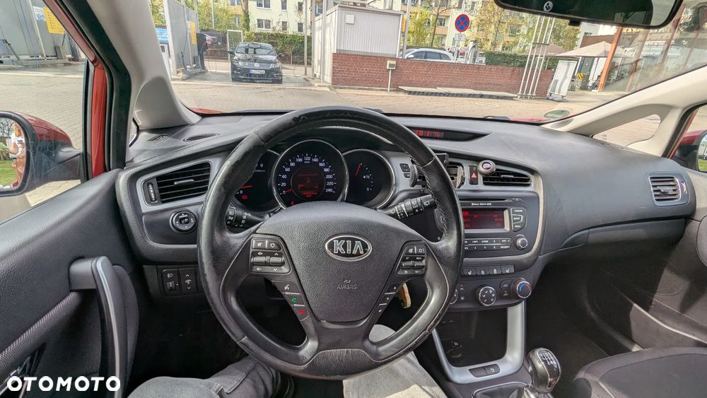 Kia Ceed 1.4 M - 11
