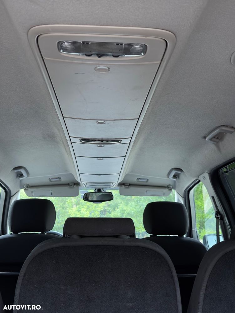 Ford Galaxy 2.0 TDCi DPF Ghia - 8