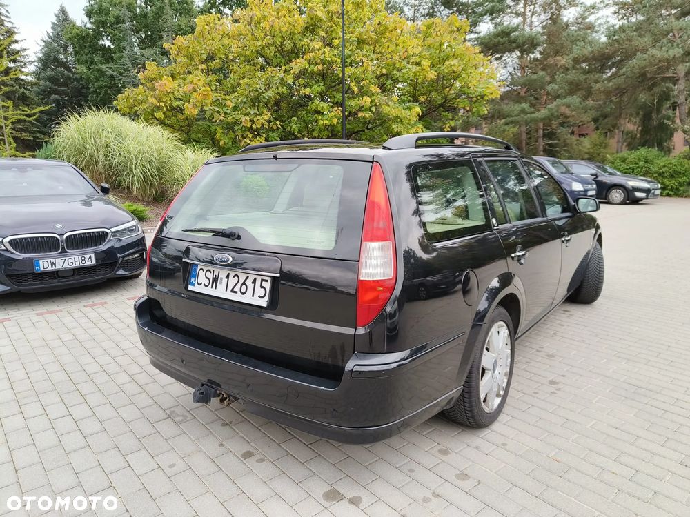 Ford Mondeo 2.5 V6 Ghia Executive - 4