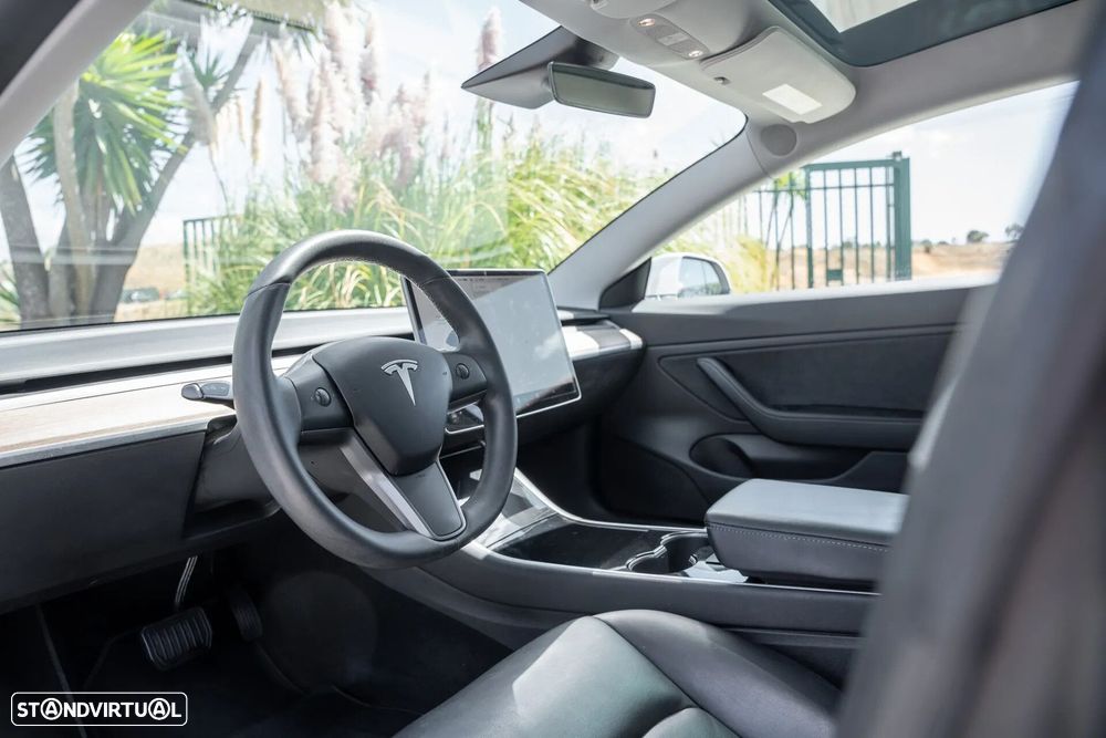 Tesla Model 3 Standard RWD Plus - 17