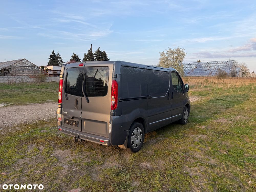 Opel Vivaro - 6