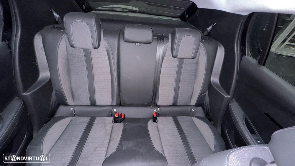 Peugeot e-208 Allure Pack - 16