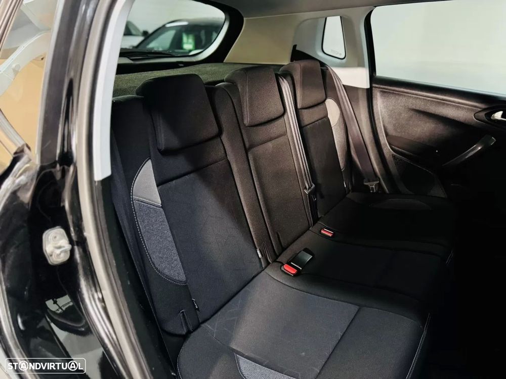 Peugeot 2008 1.6 BlueHDi Style - 45