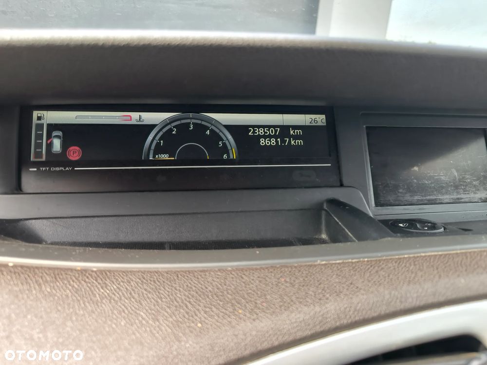 Renault Scenic 1.9 dCi Expression - 8