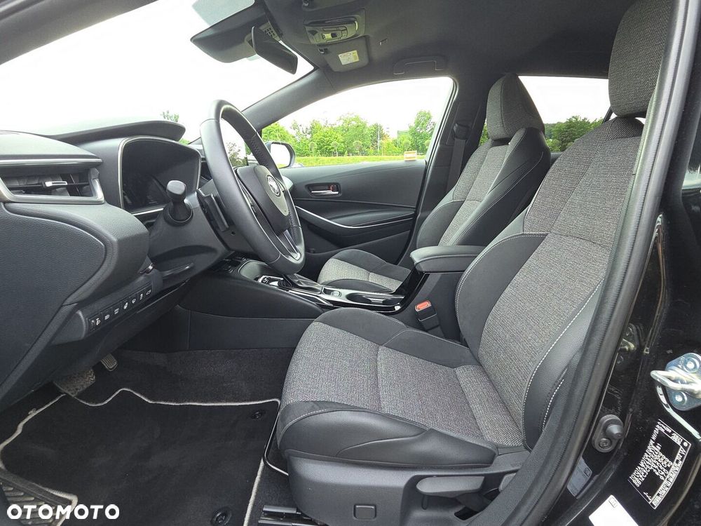 Toyota Corolla 2.0 Hybrid Style - 16
