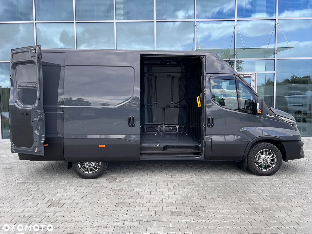 Iveco Szukasz mocnego dostawczaka? Właśnie go znalazłeś!Mocne Daily na już! - 17