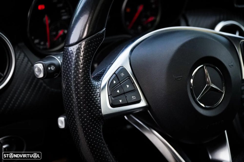 Mercedes-Benz A 180 d AMG Line - 32