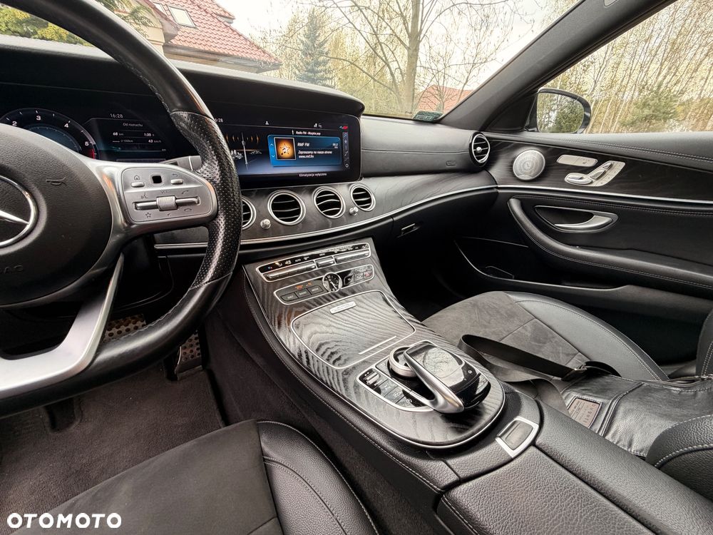 Mercedes-Benz Klasa E - 11