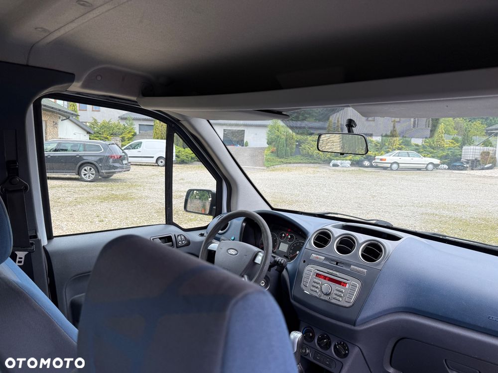 Ford Tourneo Connect - 25