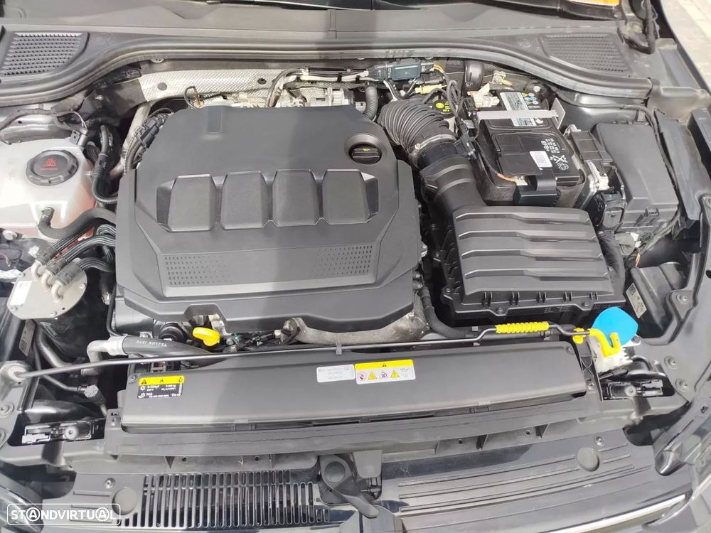 VW Golf Variant 2.0 TDi Urban - 18