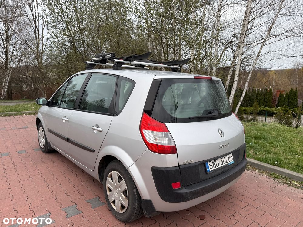 Renault Scenic 1.6 16V Confort Expression - 2