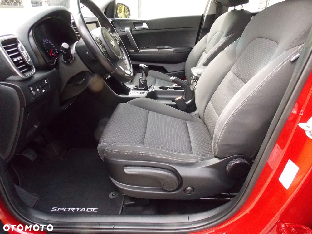 Kia Sportage 1.6 GDI 2WD Black Edition - 19