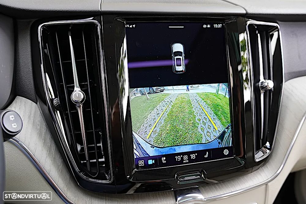 Volvo XC 60 2.0 T6 PHEV Plus Bright AWD - 40