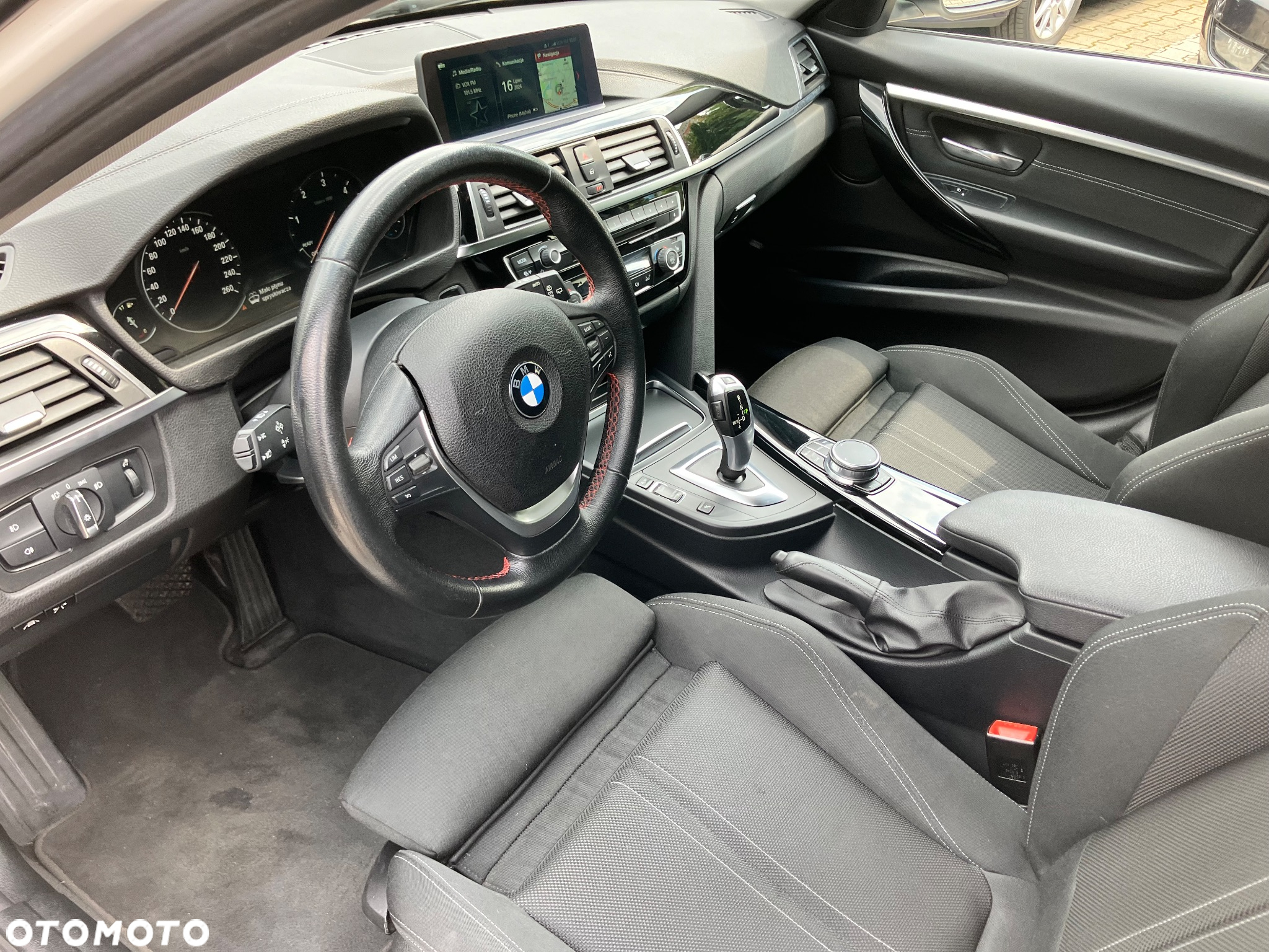 BMW Seria 3 320d Sport Line - 23