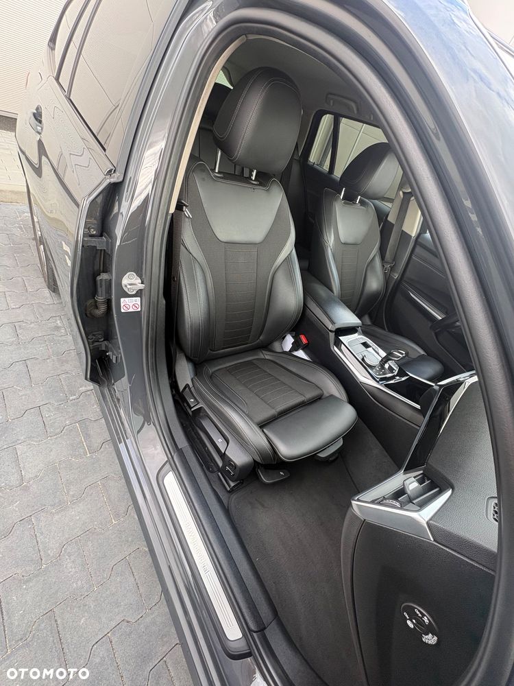 BMW Seria 3 320d Sport Line - 15