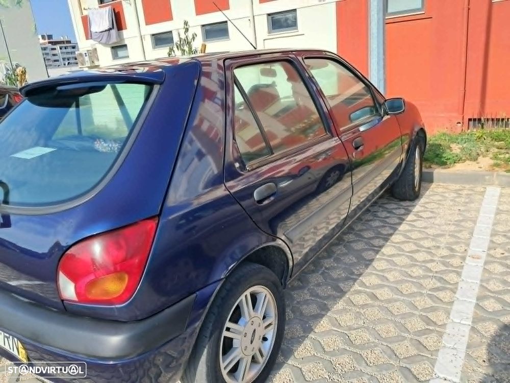 Ford Fiesta - 4