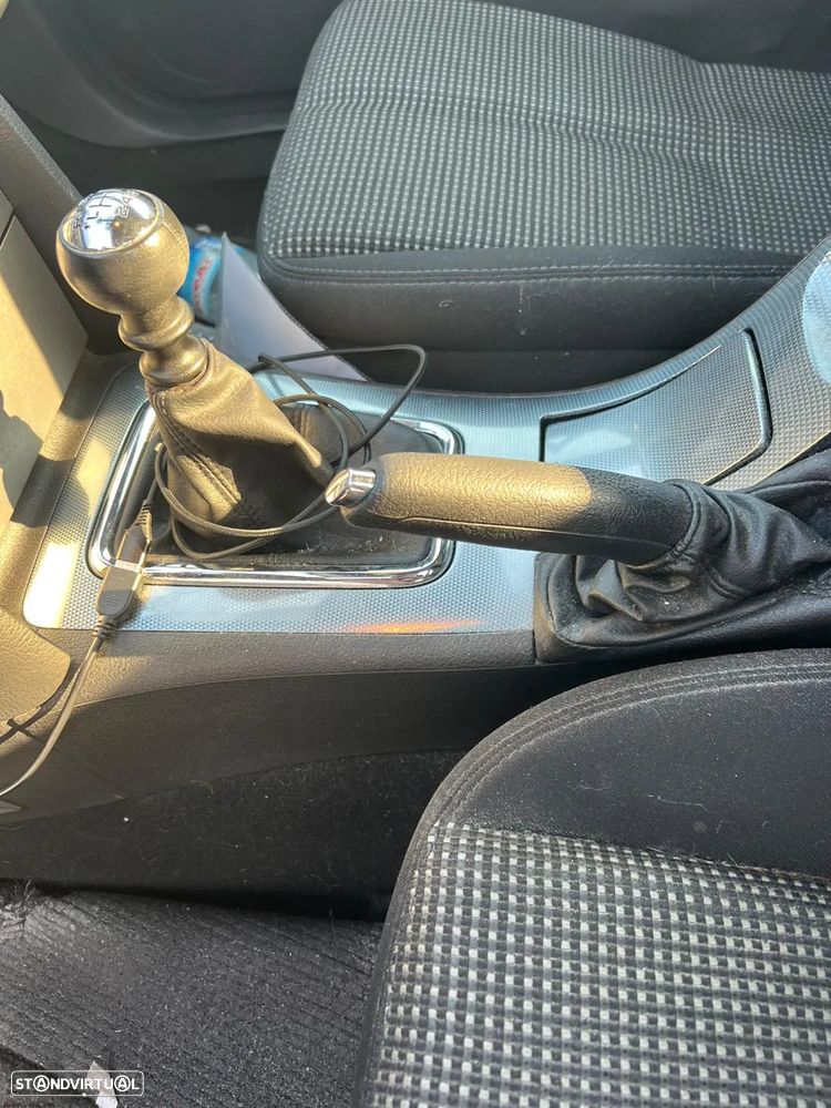 Peugeot 407 2.2 HDi Executive - 8