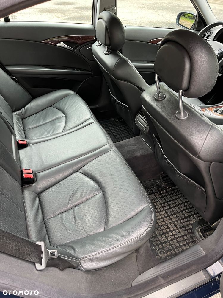 Mercedes-Benz Klasa E 220 CDI Automatik Classic - 23