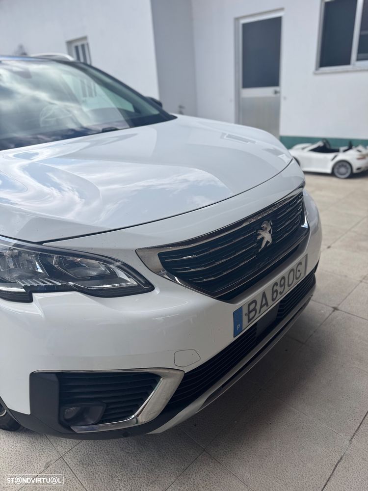 Peugeot 5008 BlueHDI 130 EAT8 Allure Business-Pack - 6