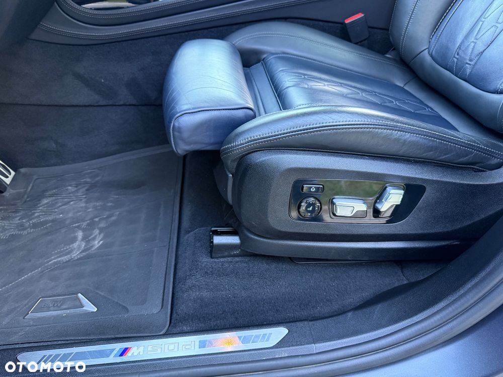BMW X7 M50d sport - 24