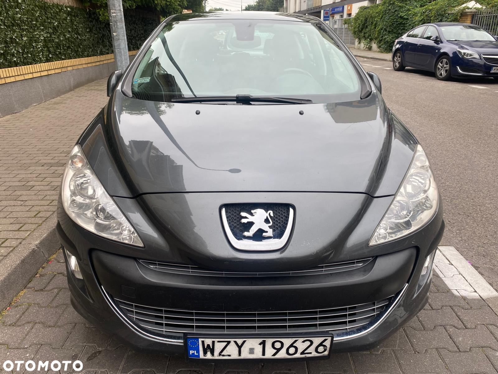 Peugeot 308 1.6 Premium Plus - 16