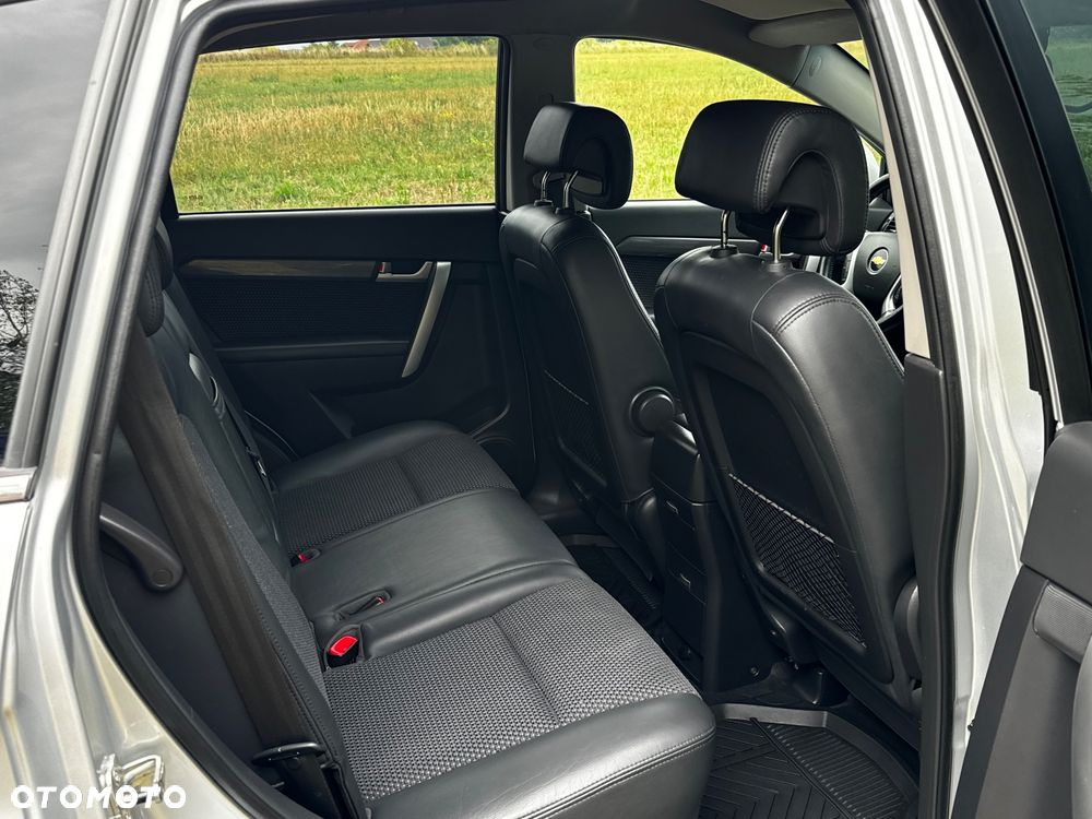 Chevrolet Captiva 2.4 LS - 16