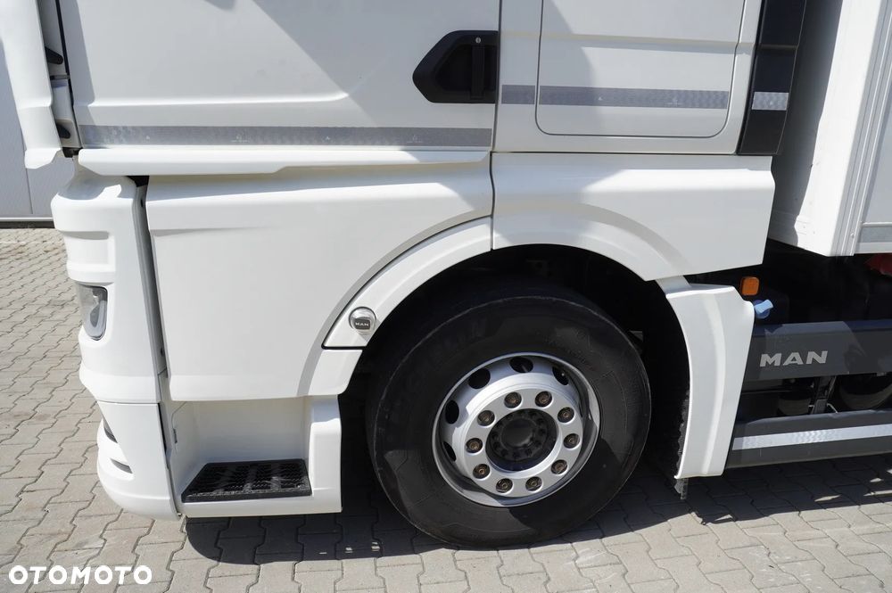 MAN TGX 26.470 6x2 / 80 tys km!! / 2023 / Chłodnia KRONE 18 EPAL / Thermoking T-1000 R Spectrum / Multitemperatura - 15