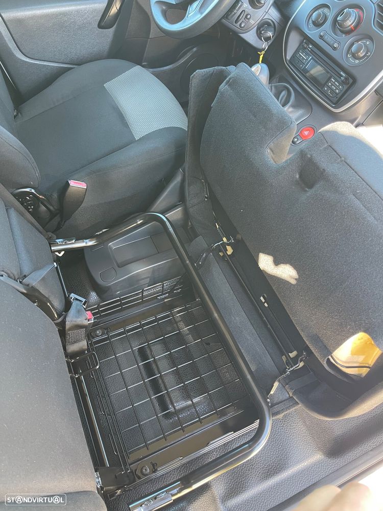 Renault Kangoo 1.5 3 lugares nacional 95 CV - 12
