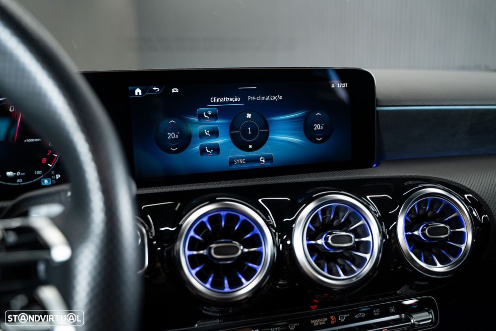 Mercedes-Benz A 250 e 8G-DCT AMG Line - 37