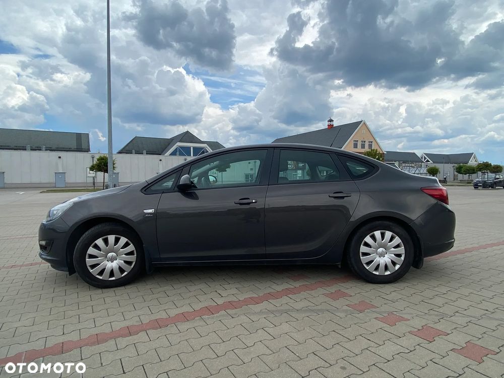 Opel Astra 1.6 Active - 12