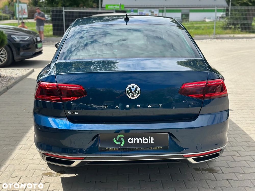 Volkswagen Passat - 7