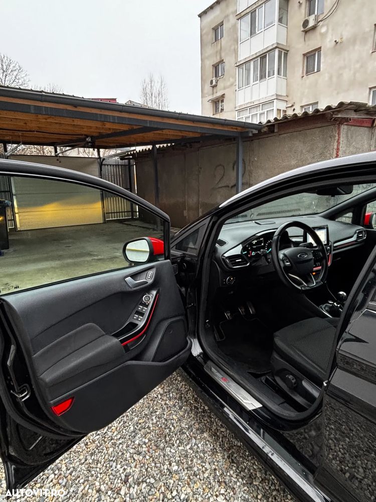 Ford Fiesta 1.0 EcoBoost ST Line - 16